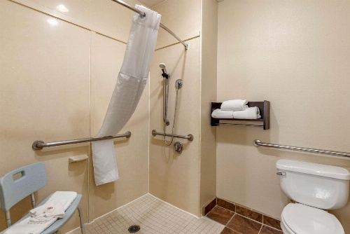 Comfort Suites image 25